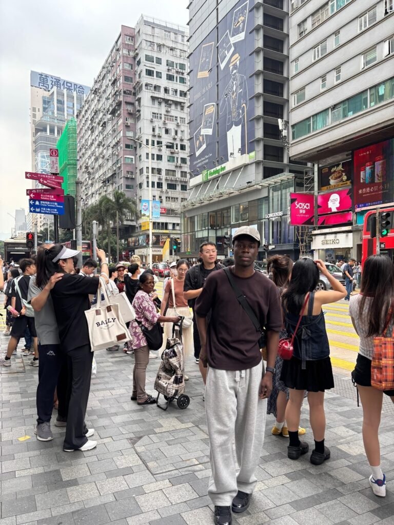 Yanel DODOO : quand “réussir sa vie autrement” devient un leitmotiv de zinzin 11 Yanel DODOO