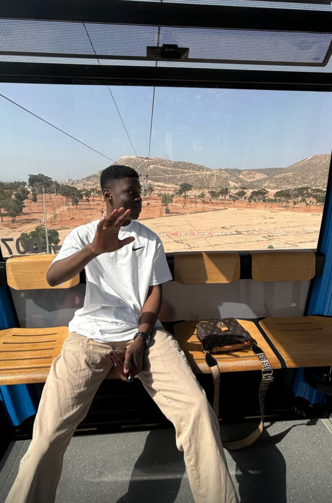 Yanel DODOO : quand “réussir sa vie autrement” devient un leitmotiv de zinzin 3 Yanel DODOO